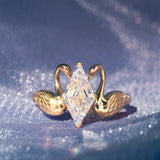 [Swan Oath] Kite-Cut Diamond Ring