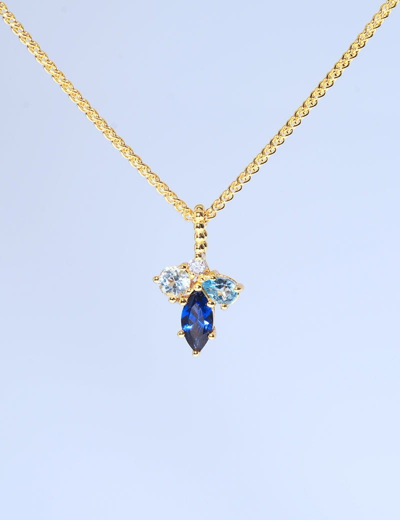 cluster jewellery, cluster necklace in gold vermeil, Poeme jewellery