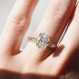 [Oval-Cut Cornelia] Hand Engraved Engagement Ring