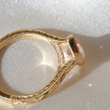 [Rococo] Hand-Engraved Bezel Engagement Ring