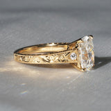 [Golden Sonnet] Hand Engraved Engagement Ring