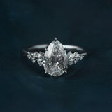 [Starlit] Engagement Ring, Hand-Engraved Bridge